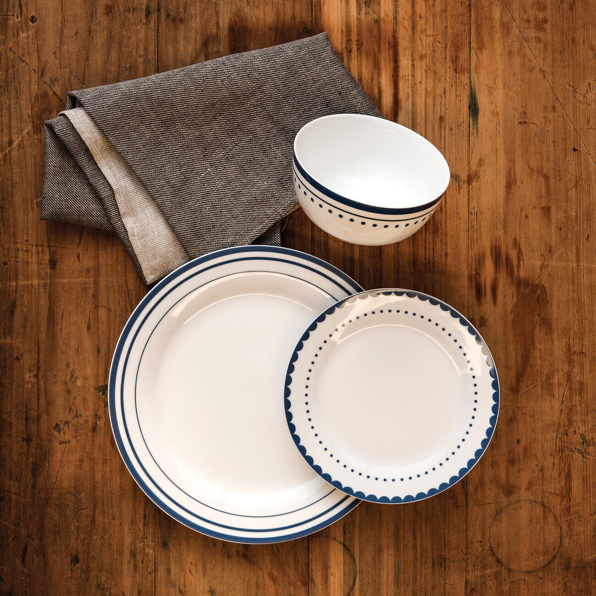 Saturn 12 Piece Blue Dinner Set Mob | Avie