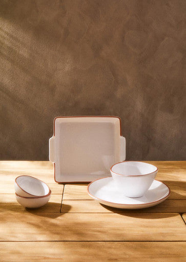 Terracotta White Glazed Dinner Plate | Calisto