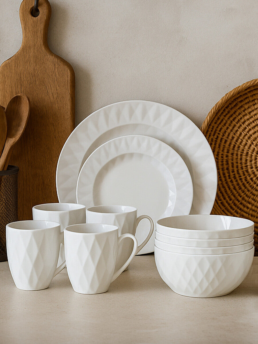 16 Piece Embossed Geo Dinner Set | Avie