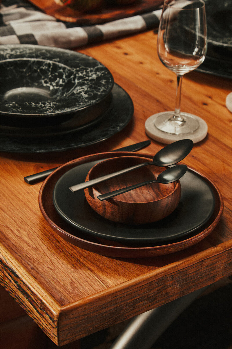 Black Stoneware Dinner Plate | Hygge
