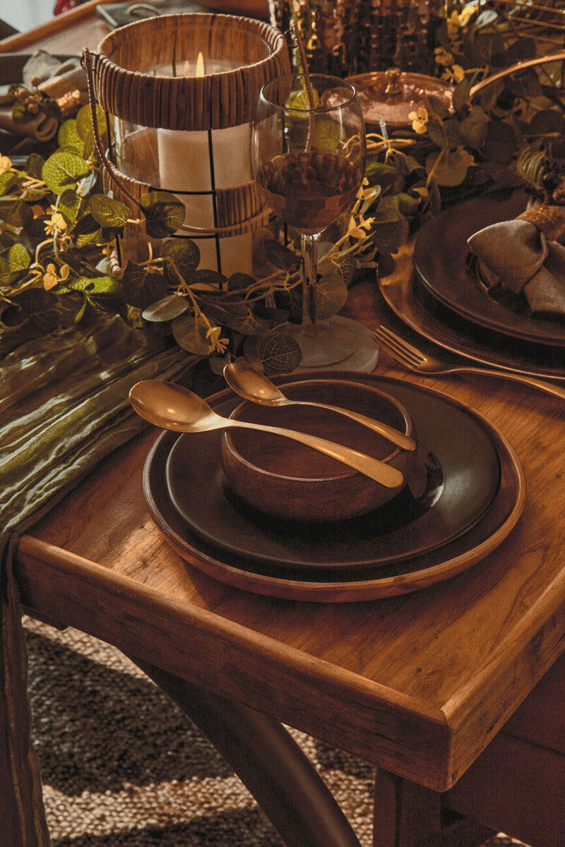 Black Stoneware Dinner Plate | Hygge