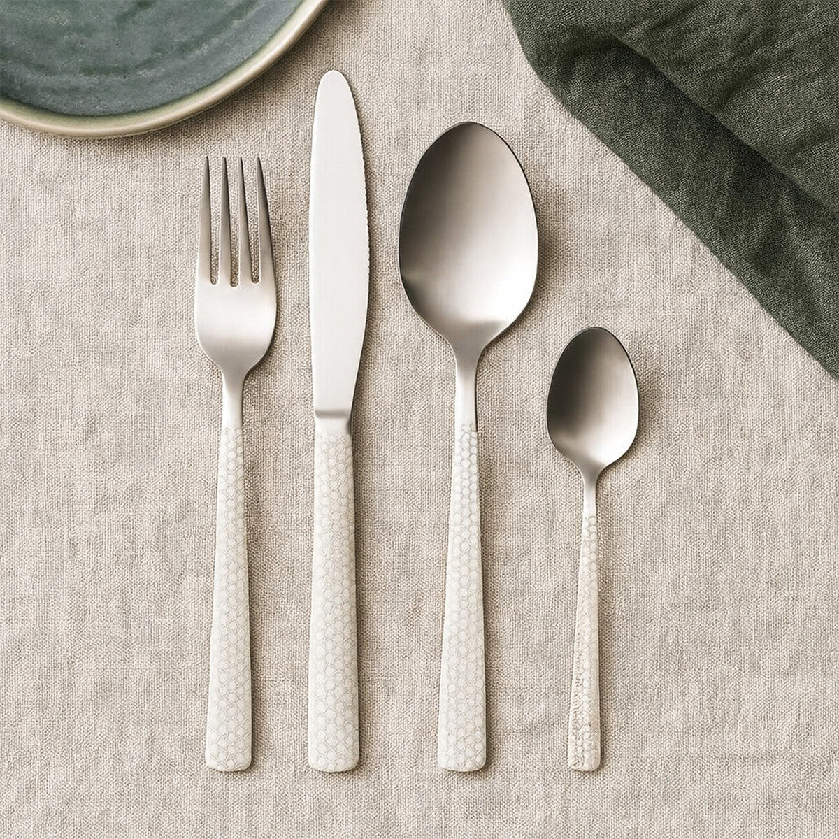 Casablanca 16 Piece Stainless Steel Cutlery Set | Avie