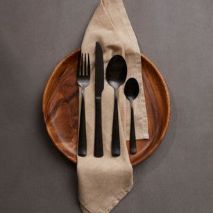 16 Piece Onyx Cutlery Set | Avie