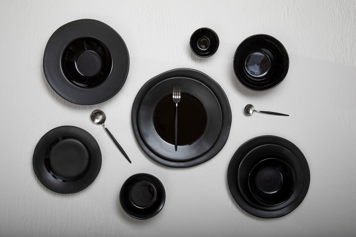 16 Piece Matte  Silver And Black Cutlery Set | Avie