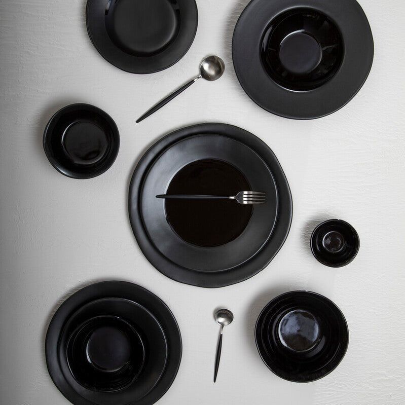 16 Piece Matte  Silver And Black Cutlery Set | Avie