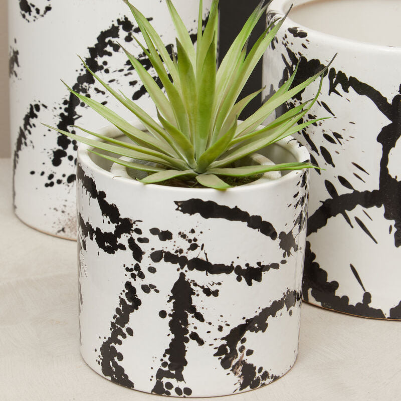 Black and White Small Planter | Sorrell