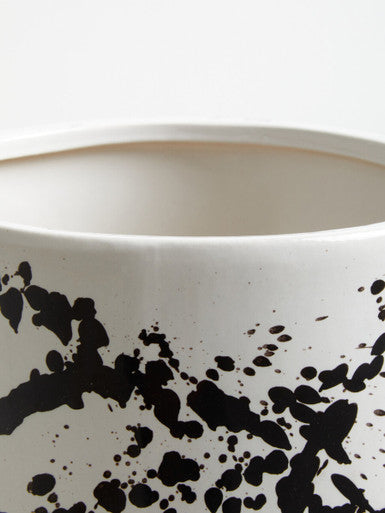 Black and White Large Planter | Sorrell