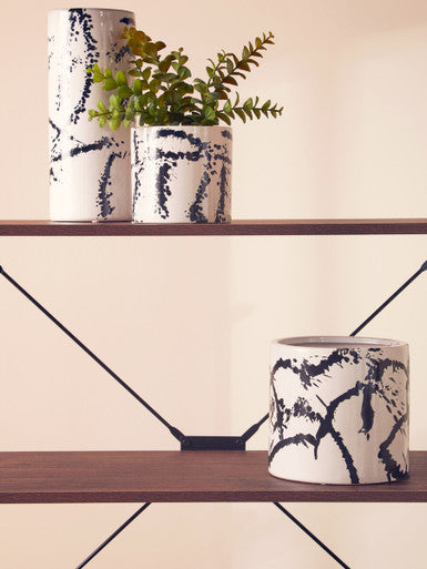 Black and White Large Planter | Sorrell