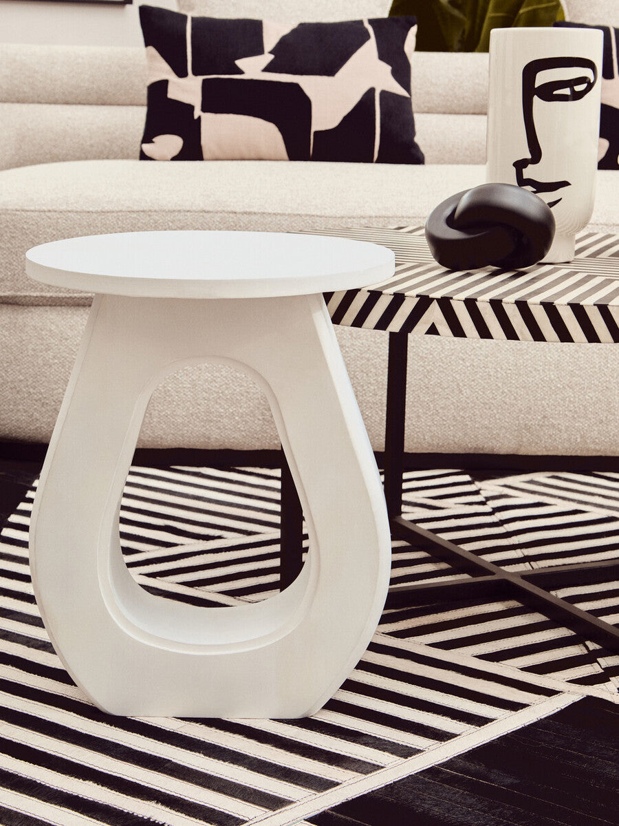 Large Black and White Face Vase | Viso