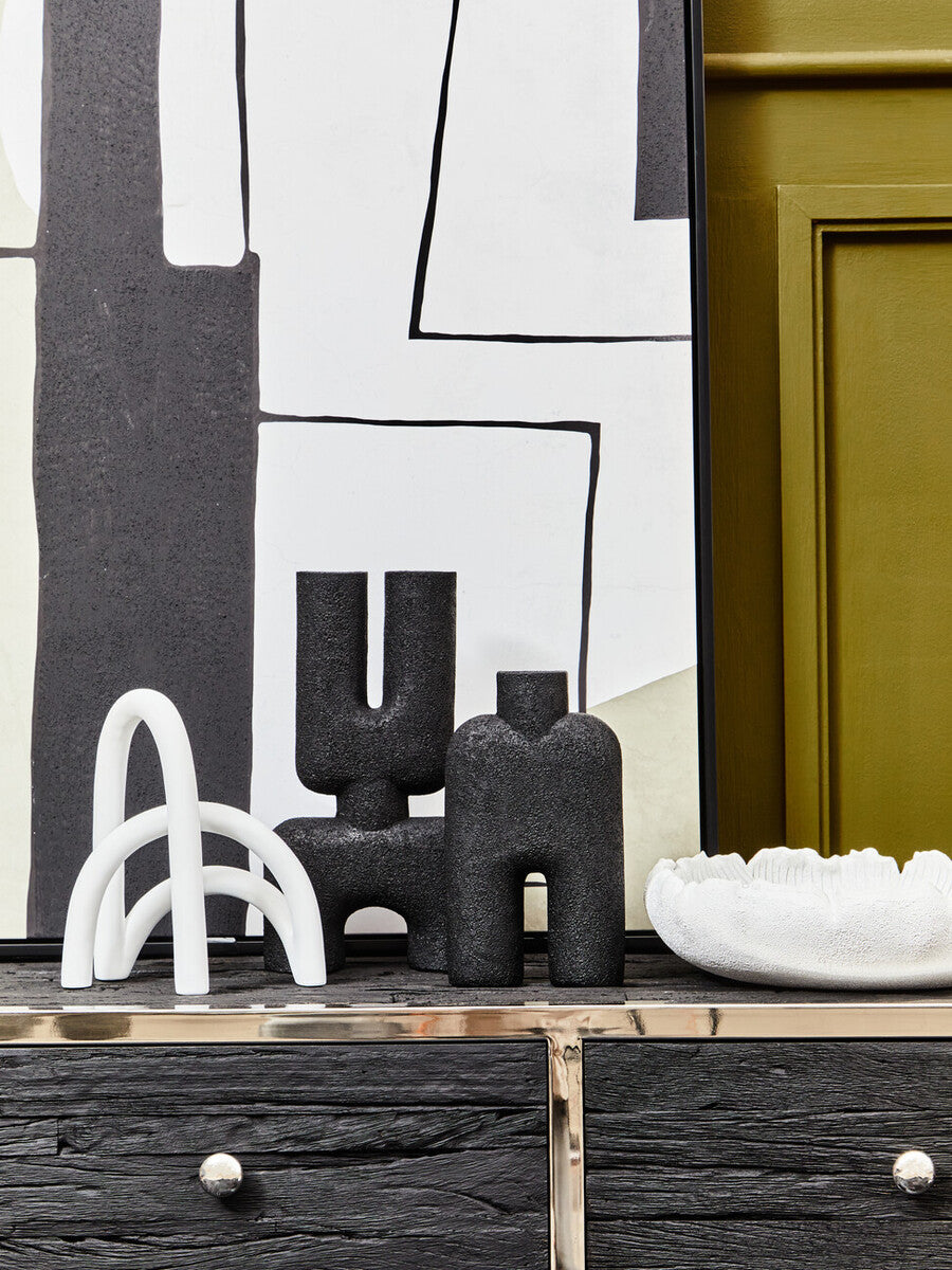 White Arched Sculpture | Broc
