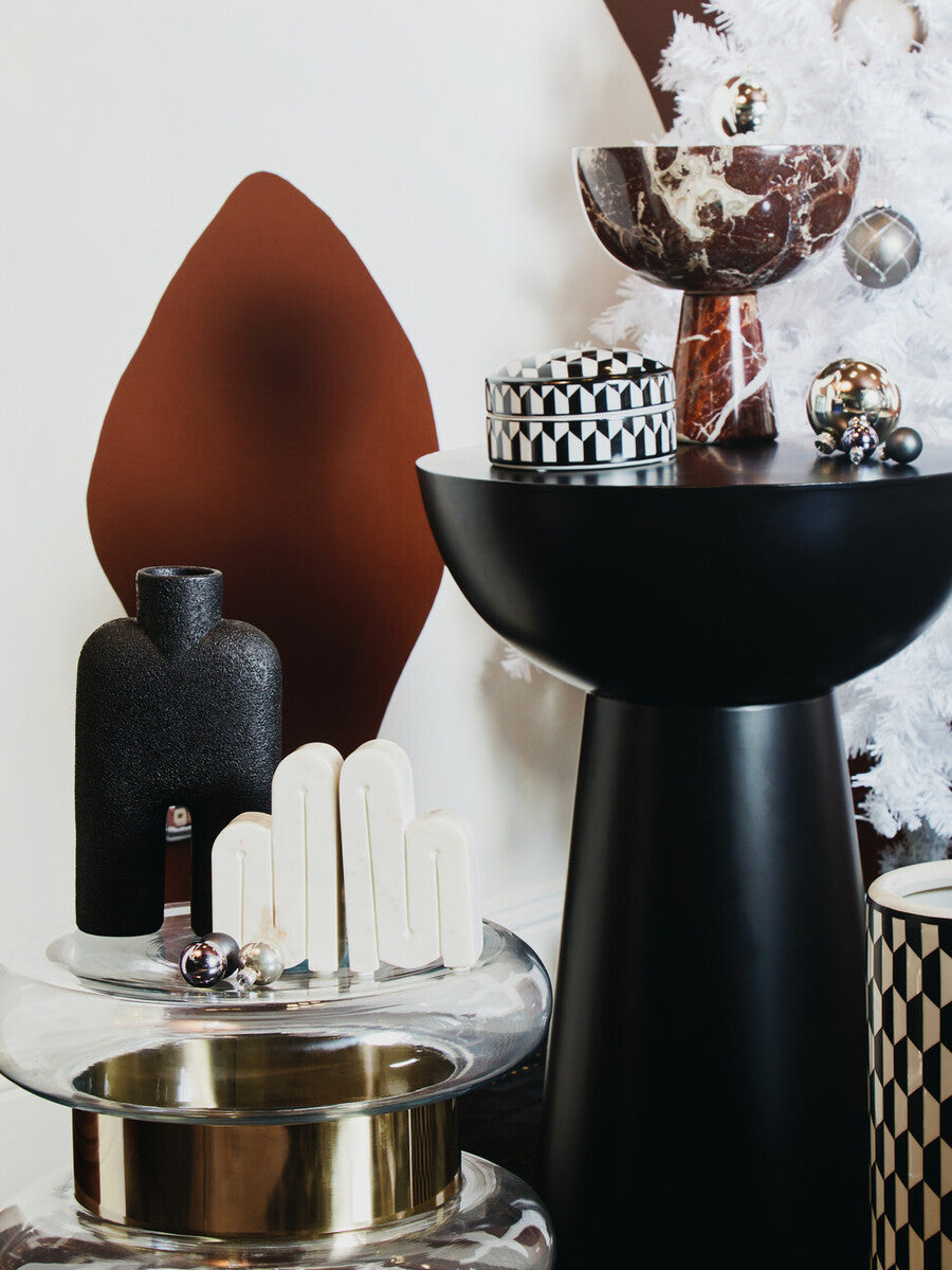 Large Black Sculptured Vase | Broc