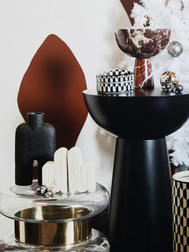 Large Black Sculptured Vase | Broc