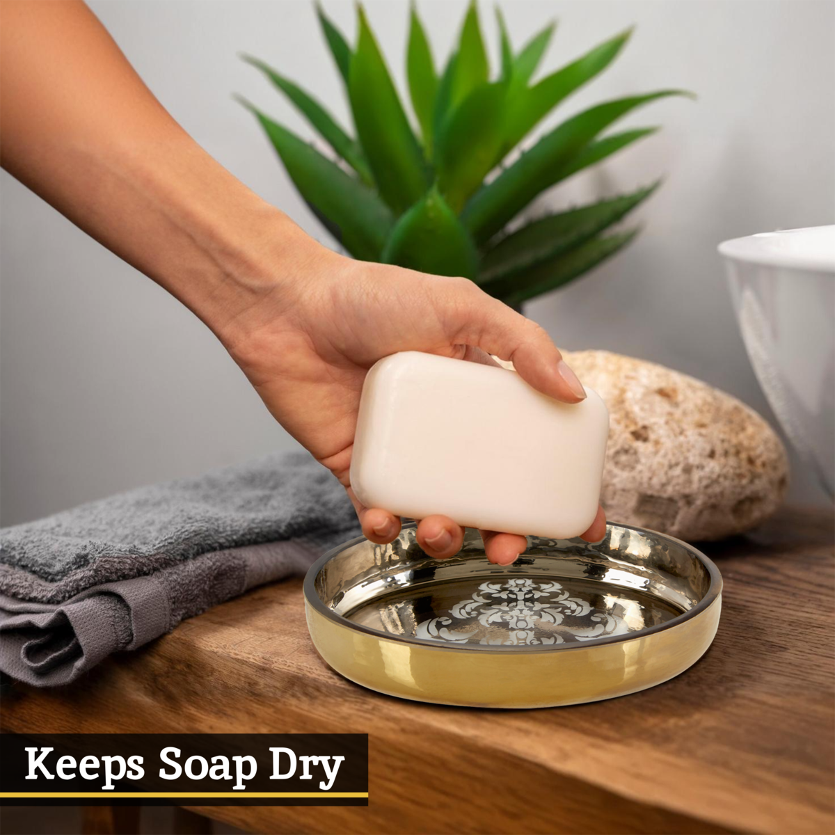 Oval Gold Soap Dish | Elissa