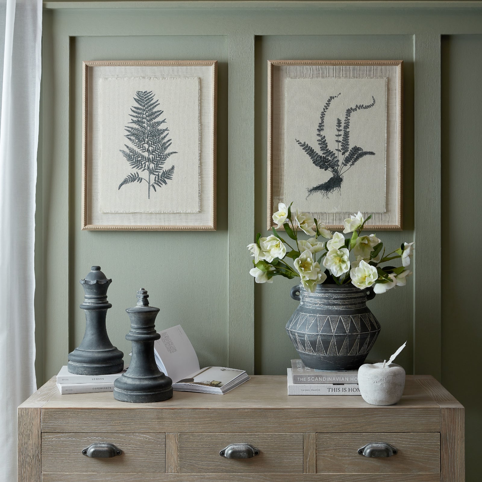 Amalfi Grey Queen Chess Piece