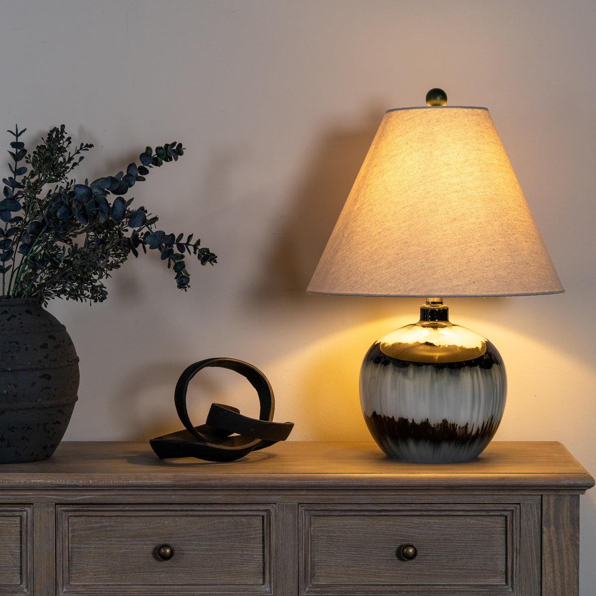 Salvio Squat Table Lamp With Linen Shade