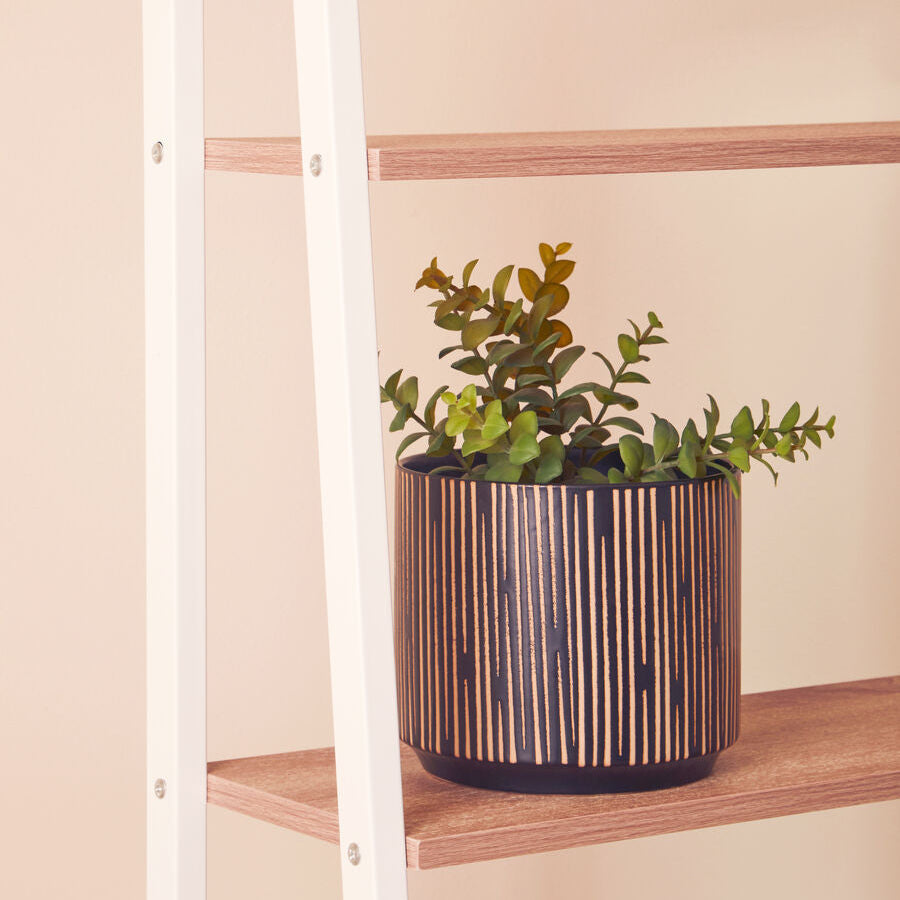 Small Black and Cream Finish Planter | Kiso