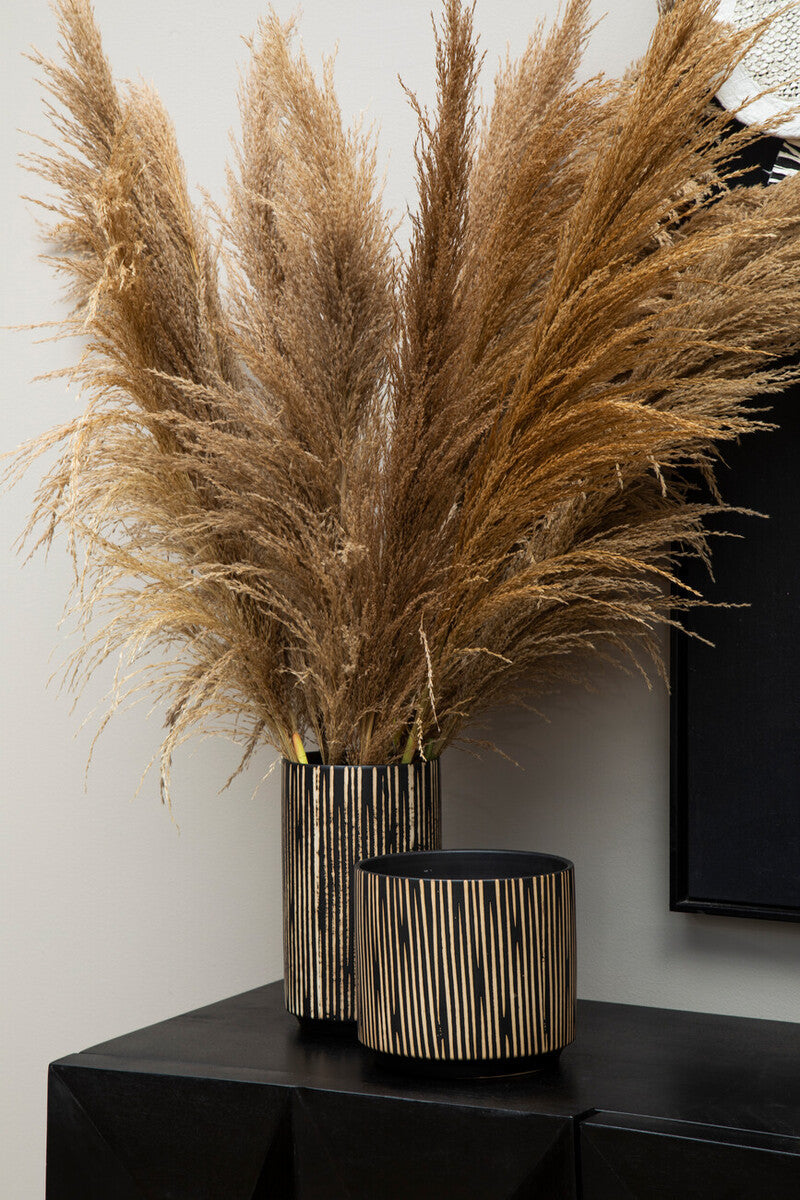 Small Black and Cream Finish Planter | Kiso