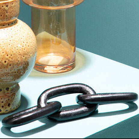 Large Black Aluminium Chain Sculpture | Prato