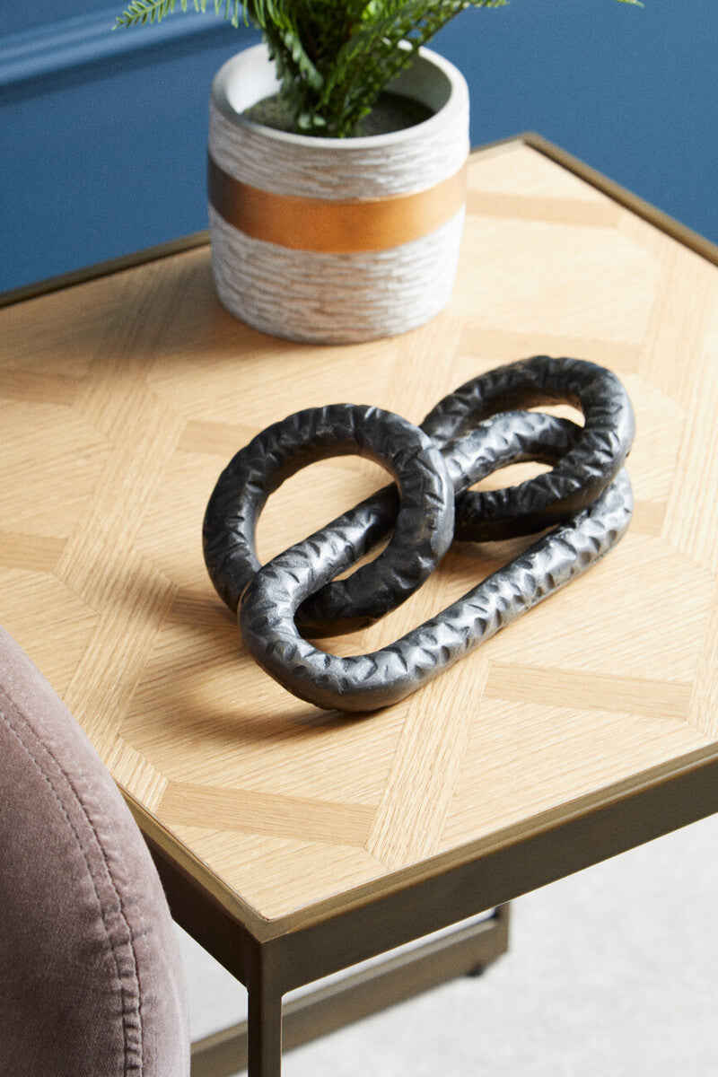 Grey Chain Sculpture | Prato