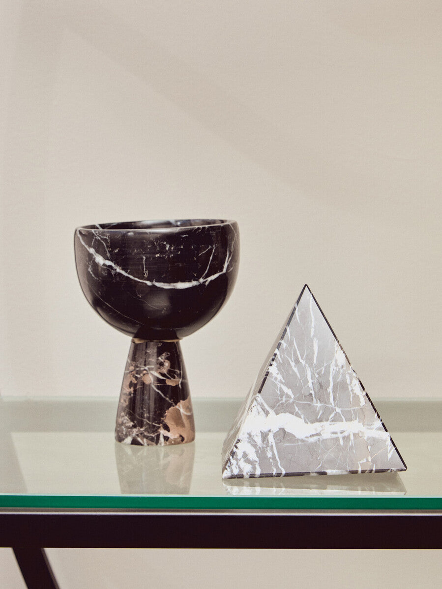 Black Marble Pyramid Ornament | Salmo