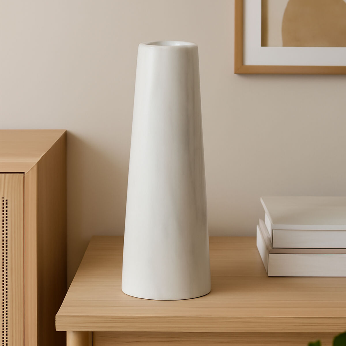 White Marble Tapered Vase | Salmo