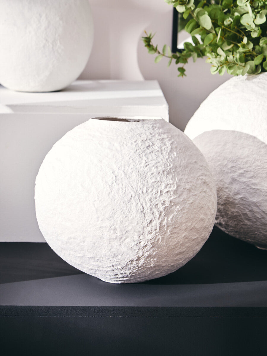 Cotton Mache Small White Round Vase | Sanai