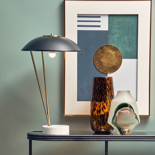 Black Metal Shade Table Lamp