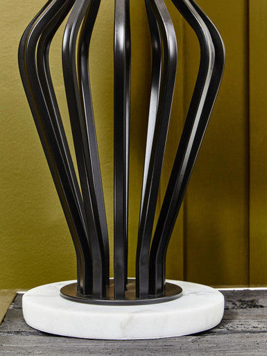 Black And White Table Lamp | Zada