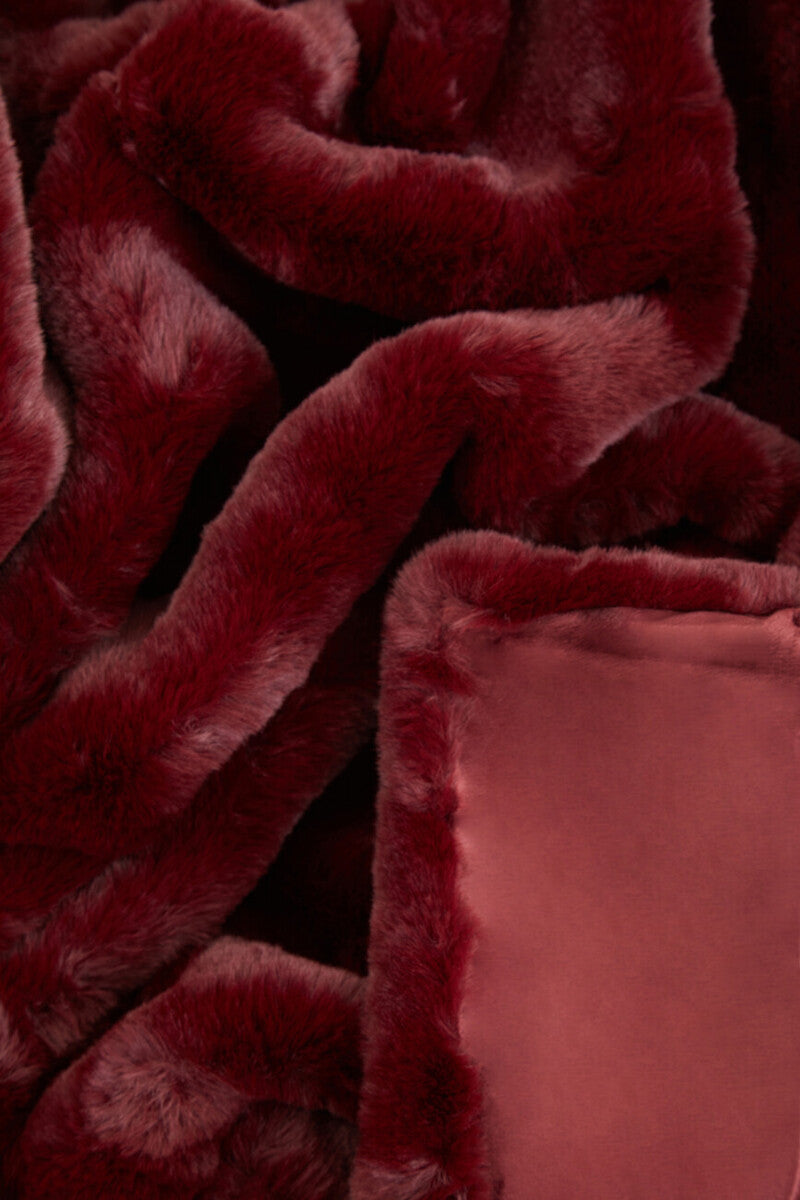 Bosie Red Wine Faux Fur Throw | Lamina