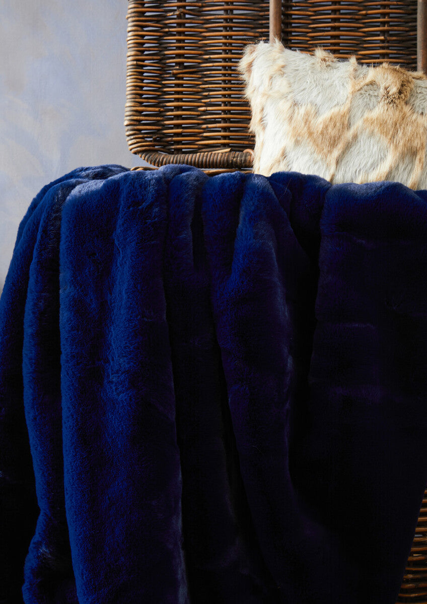 Bosie Navy Blue Faux Fur Throw | Lamina