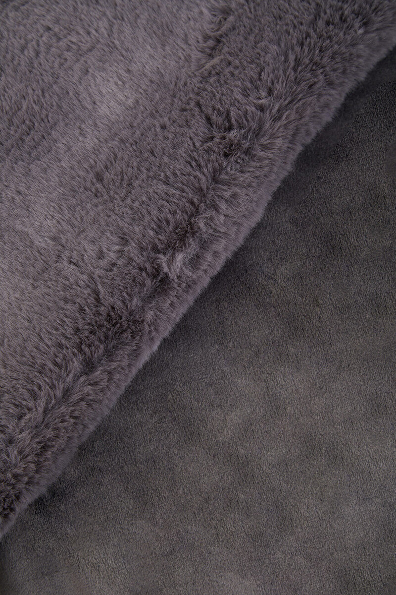 Bosie Grey Faux Fur Throw | Lamina