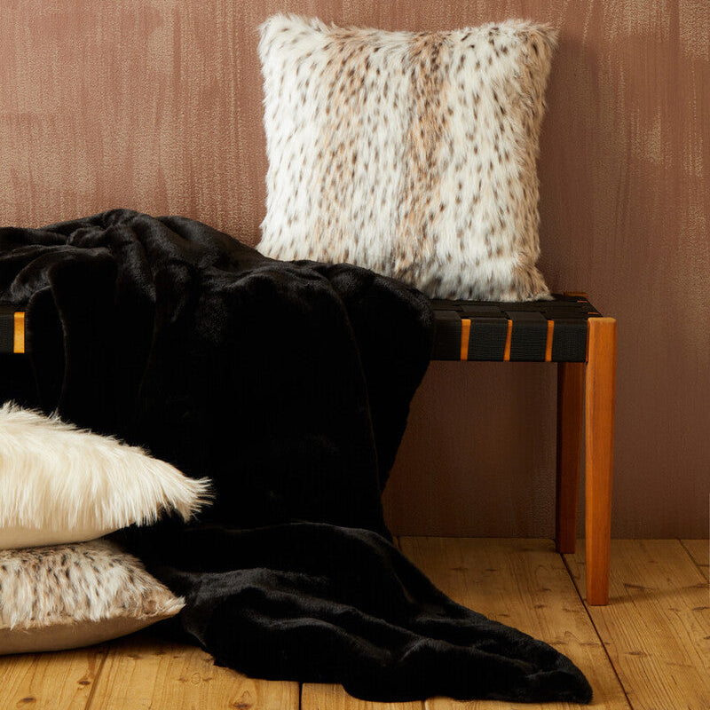 Bosie Black Faux Fur Throw | Lamina