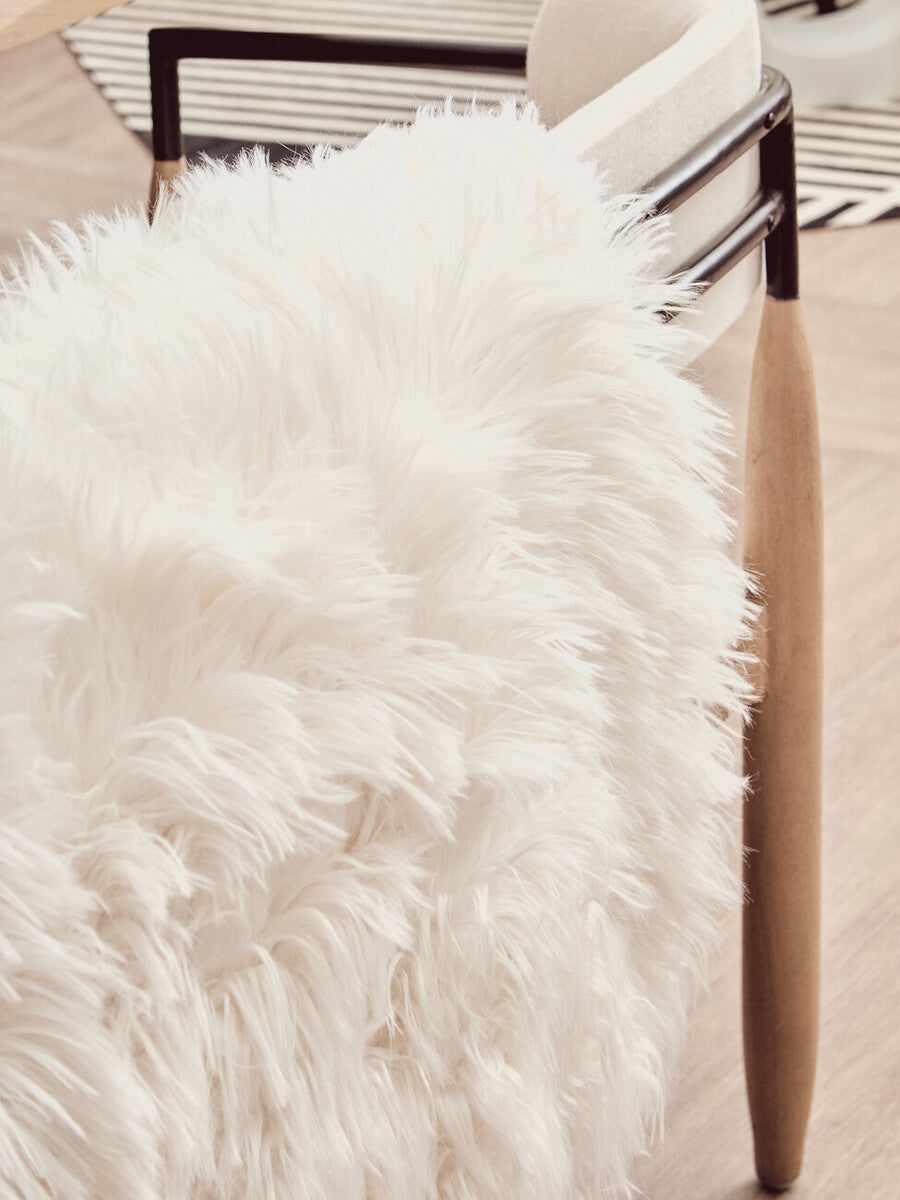 Bosie Cream Faux Fur Throw | Lamina
