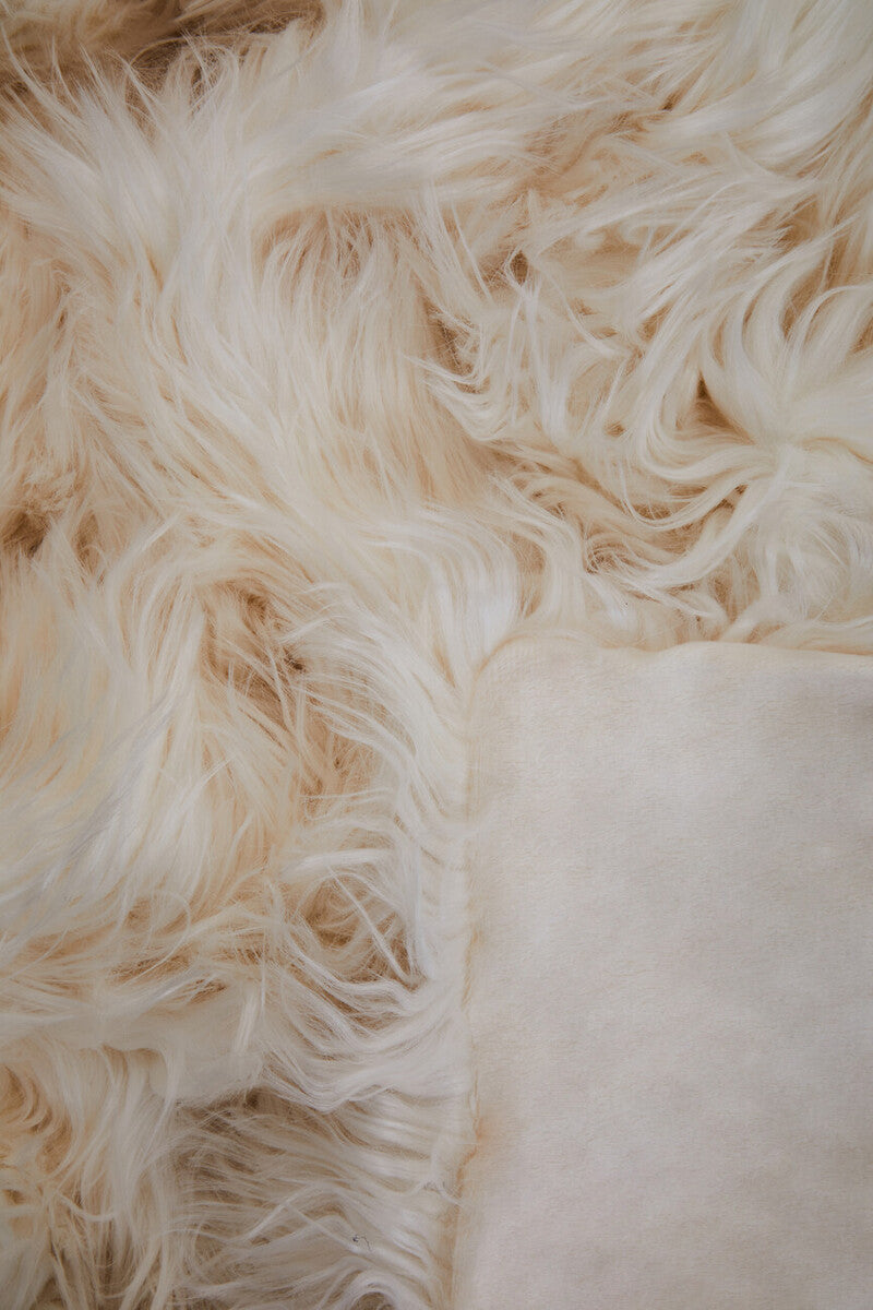 Bosie Cream Faux Fur Throw | Lamina