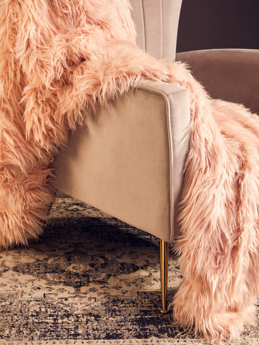 Bosie Pink Faux Fur Throw | Lamina