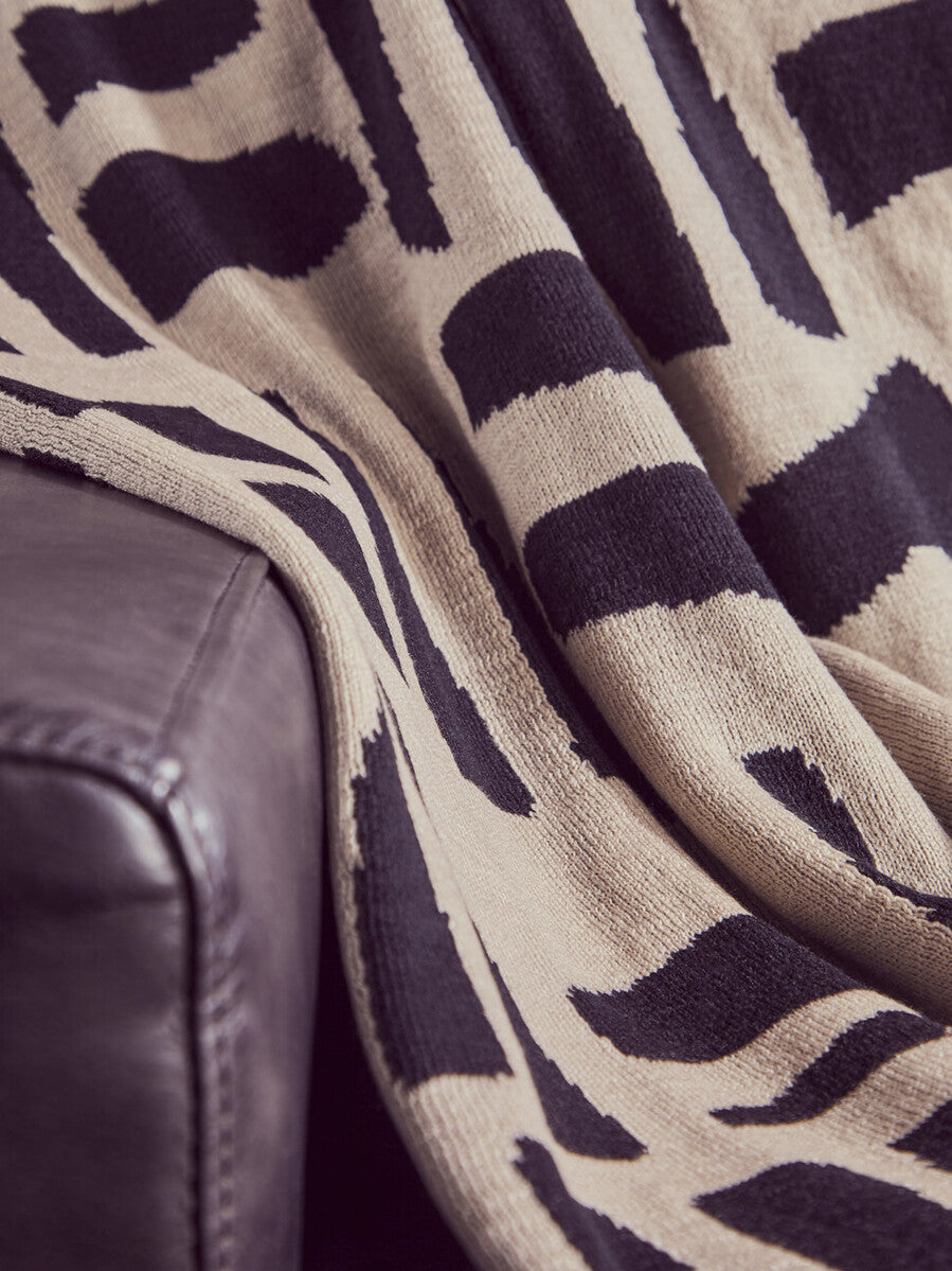 Natural and Black Throw | Bosie Ozella