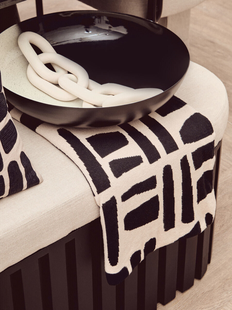 Natural and Black Throw | Bosie Ozella