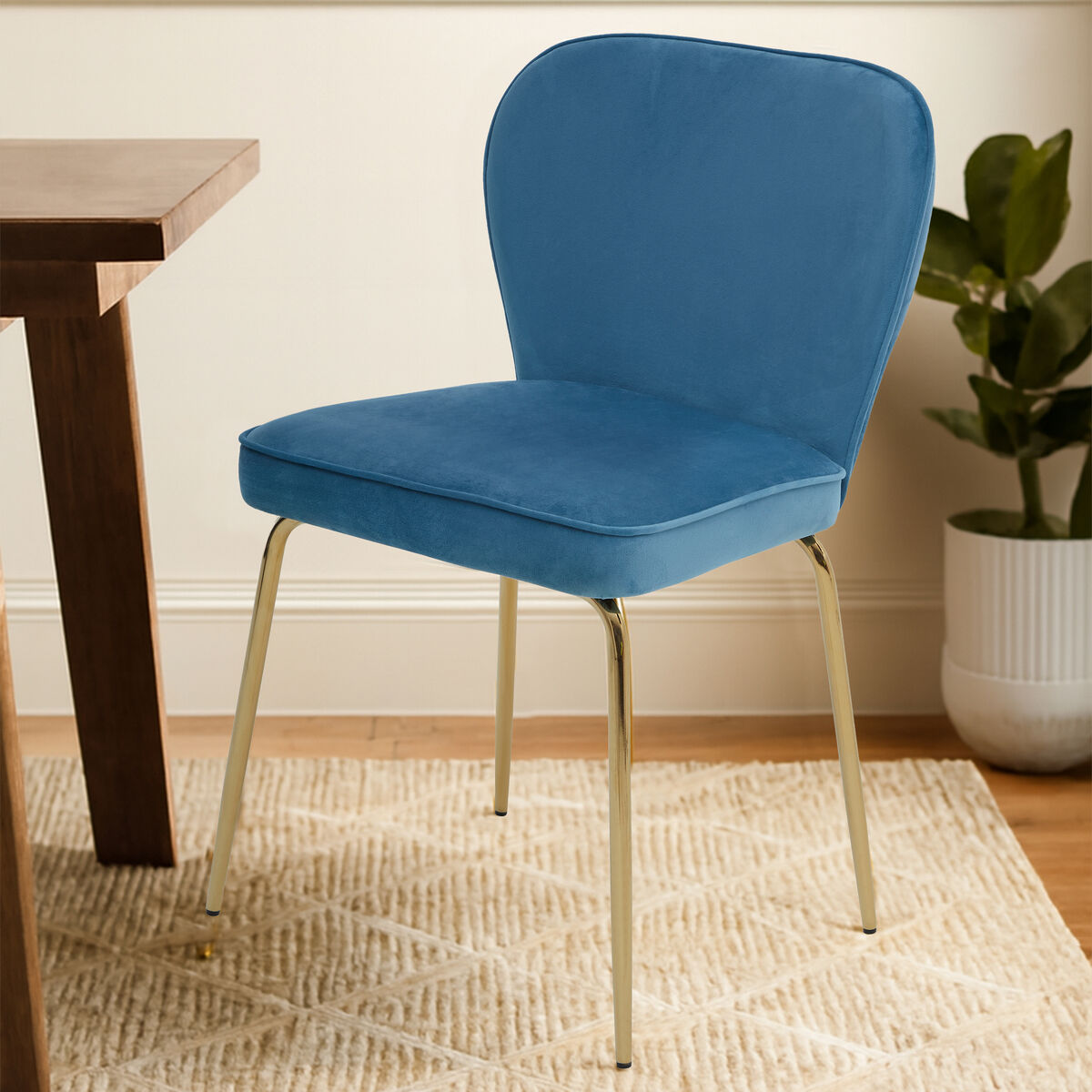 Blue Velvet Curved Back Dining Chair | Tamzin