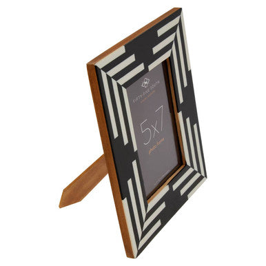 5In X 7In Black And White Stripe Photo Frame | Donato
