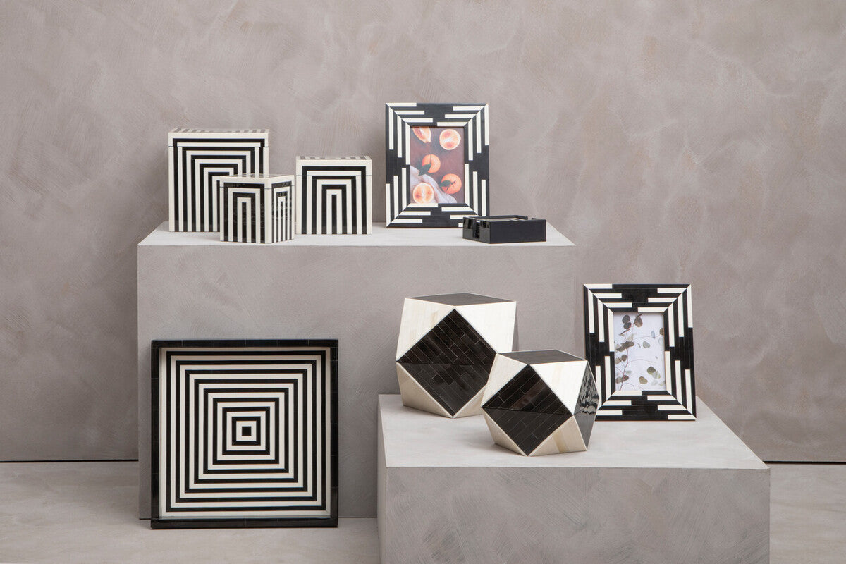 5In X 7In Black And White Stripe Photo Frame | Donato