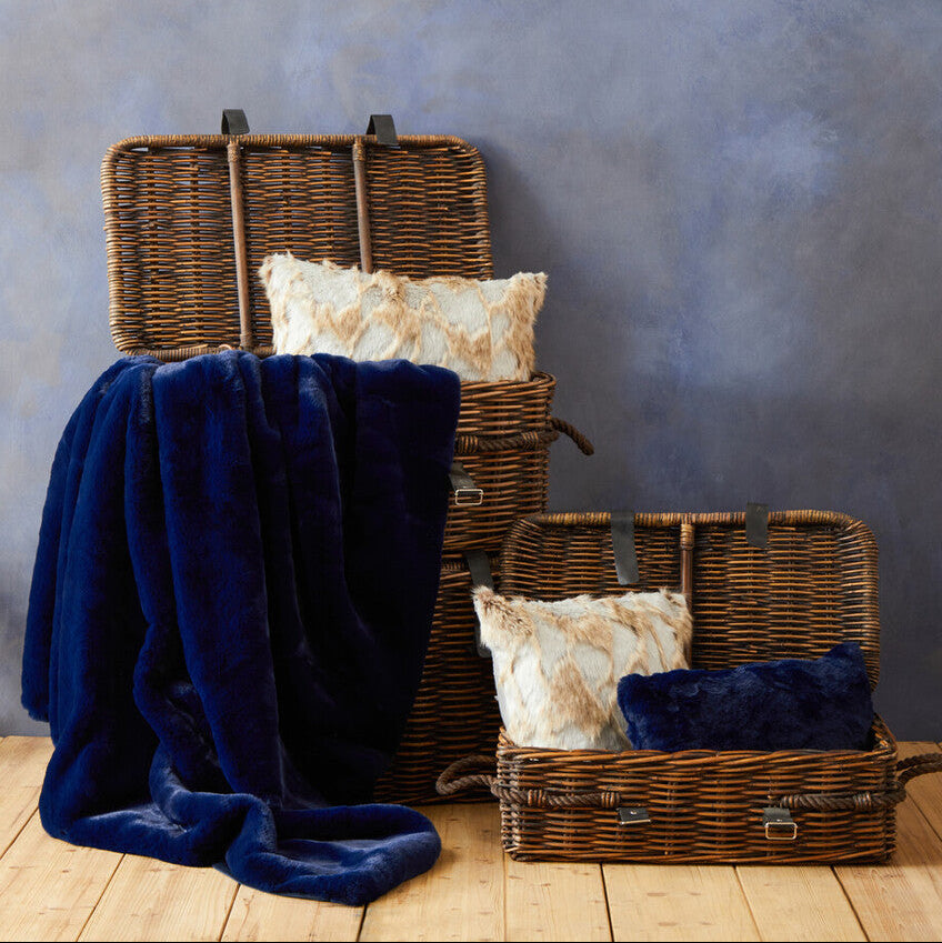 Bosie Navy Blue Faux Fur Throw | Lamina