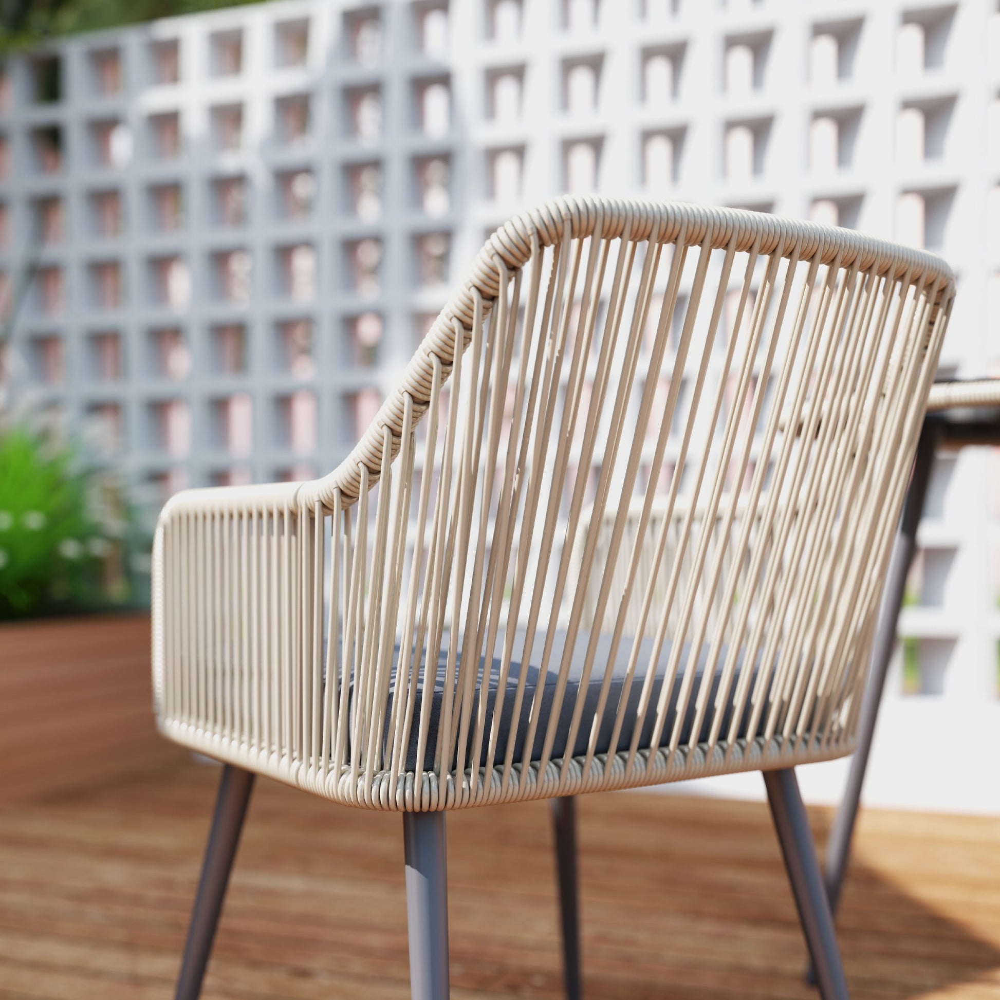 4 Seater Rattan Dining Set, Rattan Garden Furniture Set with Parasol Hole, Outdoor Dining Table and Chairs Set with Cushions, Round Glass Top Table for Patio, Balcony, Light Brown