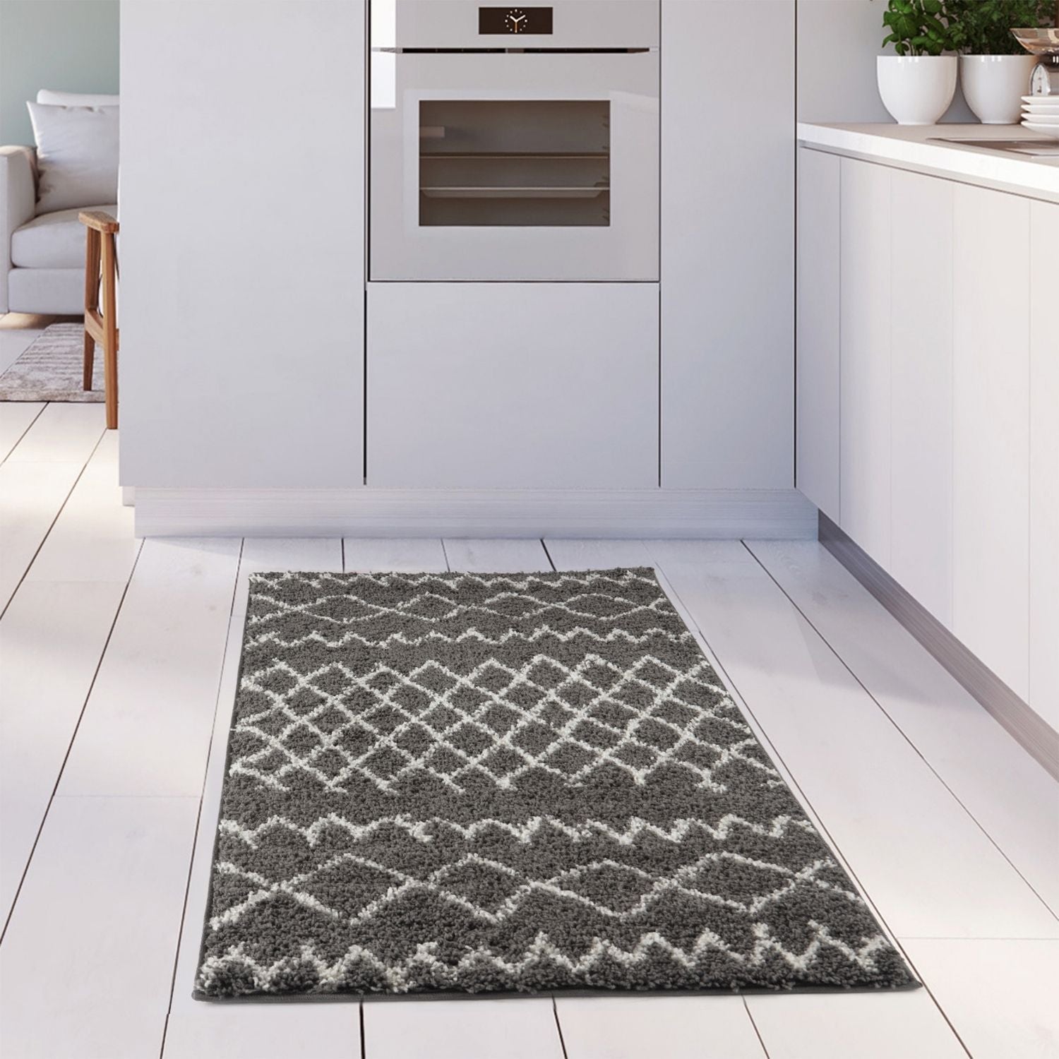 Moroccan Dark Grey Shaggy Rug | 940