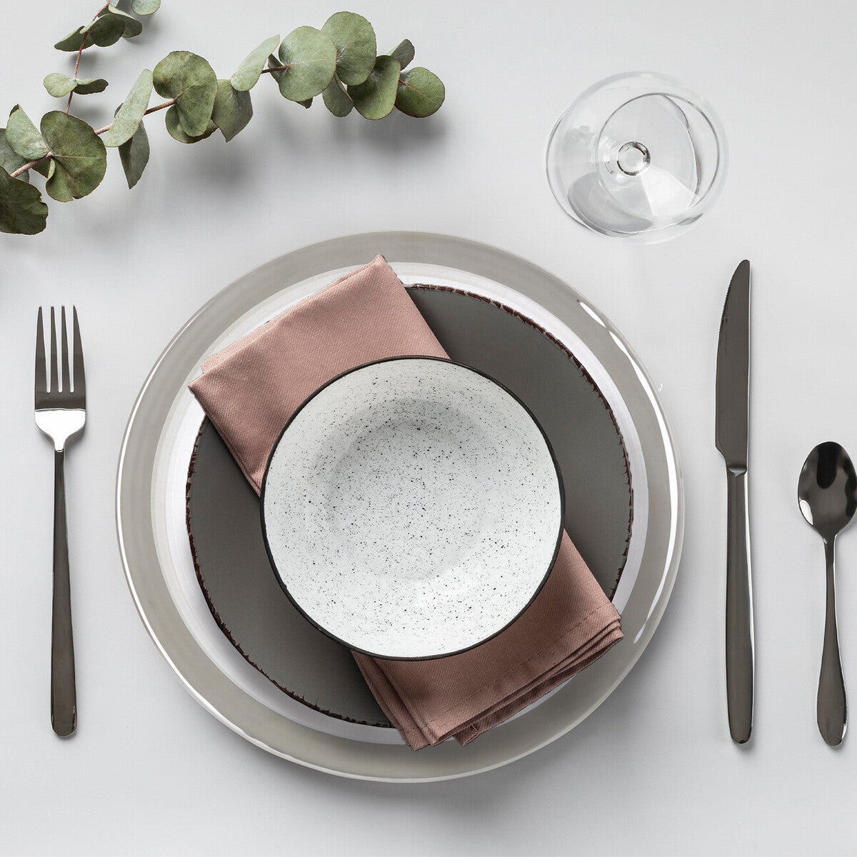 Set of Four 33cm Dia Embossed Charger Plates with Silver Rim | Ida