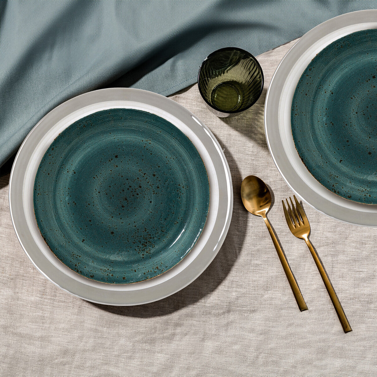 Set of Four 33cm Dia Embossed Charger Plates with Silver Rim | Ida