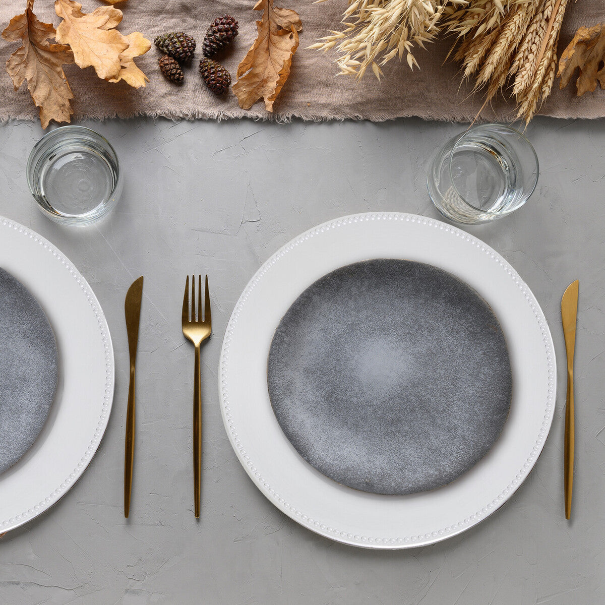 Set of Four 33cm Silver Finish Dotted Charger Plates | Dia