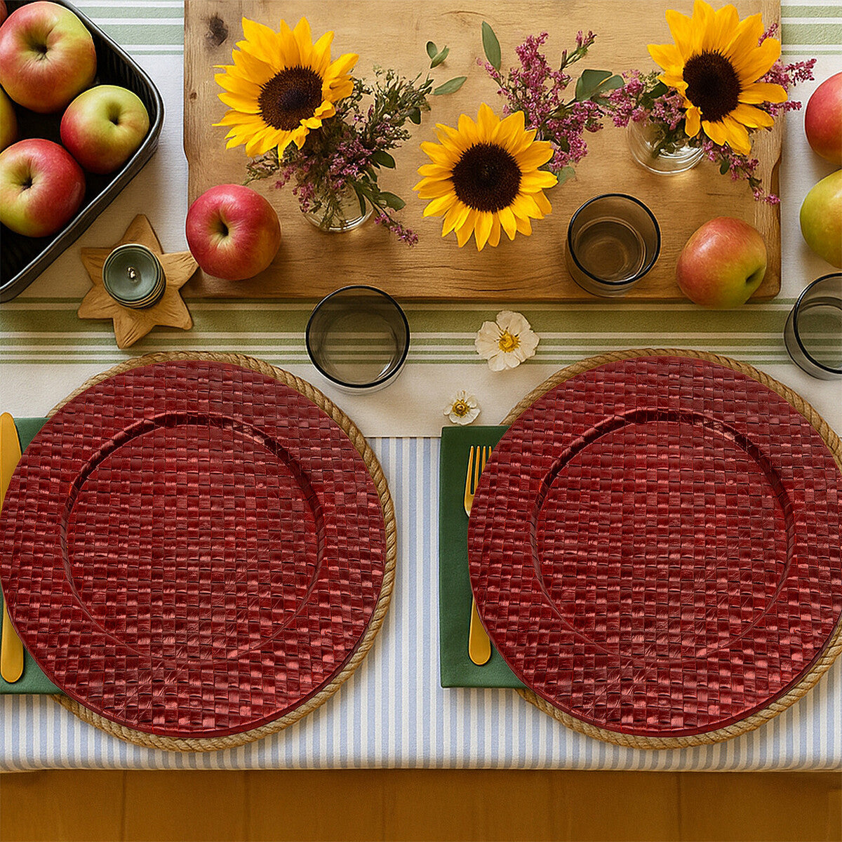 Set of Four 33cm DiaRed Charger Plates | Pandanus