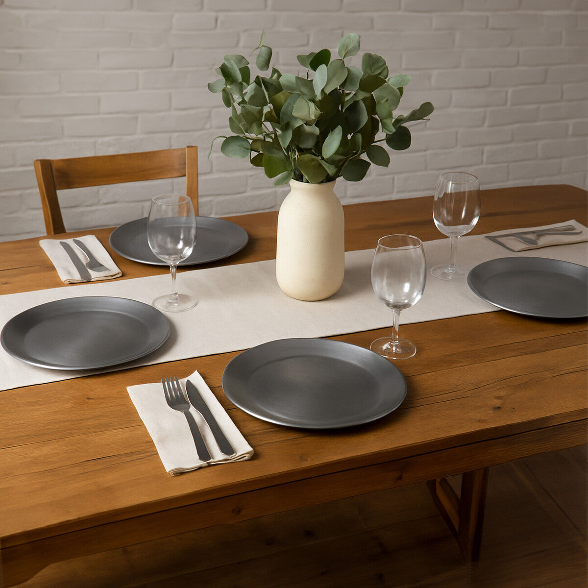 Set of Four 33cm Dia Silver Coupe Charger Plate | Paxton