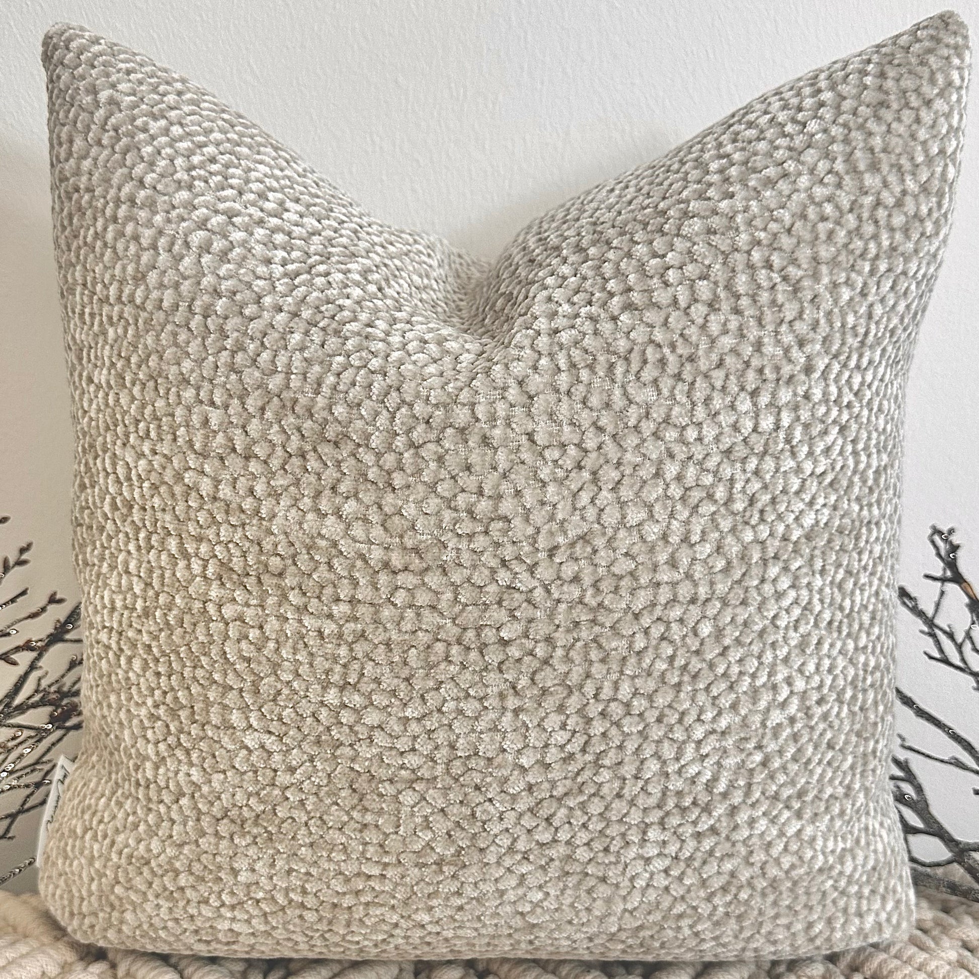 The Couture Cushion - The Beige Meia - Style No. 9