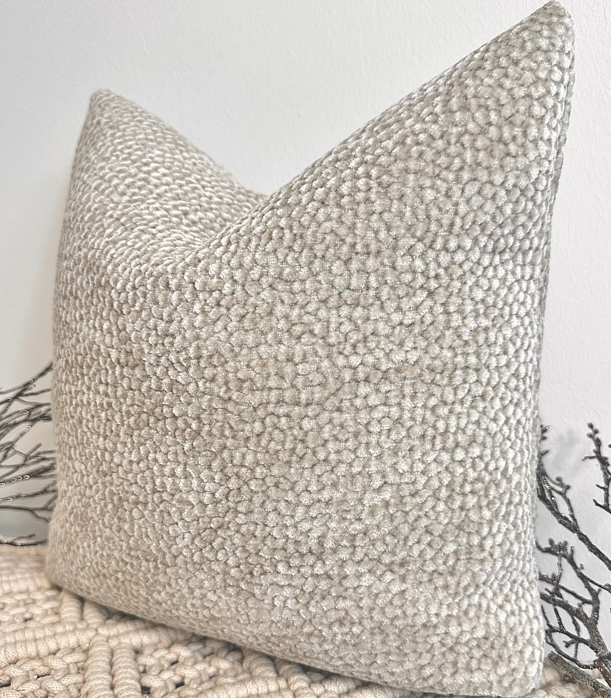The Couture Cushion - The Beige Meia - Style No. 9